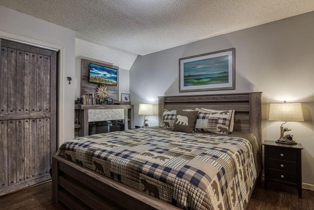 Moonshine Chalet, Hot Tub, Pool Access, Wifi, 1089 Free Tickets Each Paid Day, Dollywood And More Гатлінбург Екстер'єр фото